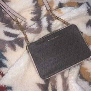Perfect condition Michael Kors Cross Body